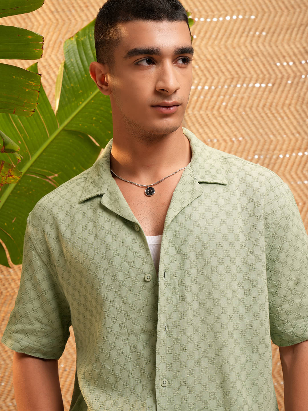 Highlander 100% Cotton Relaxed Fit Solids Half Sleeves Men's Casual Shirt - Green ( Pack of 1 ) Highlander 100% Cotton Relaxed Fit Solids Half Sleeves Men's Casual Shirt - Green ( Pack of 1 )