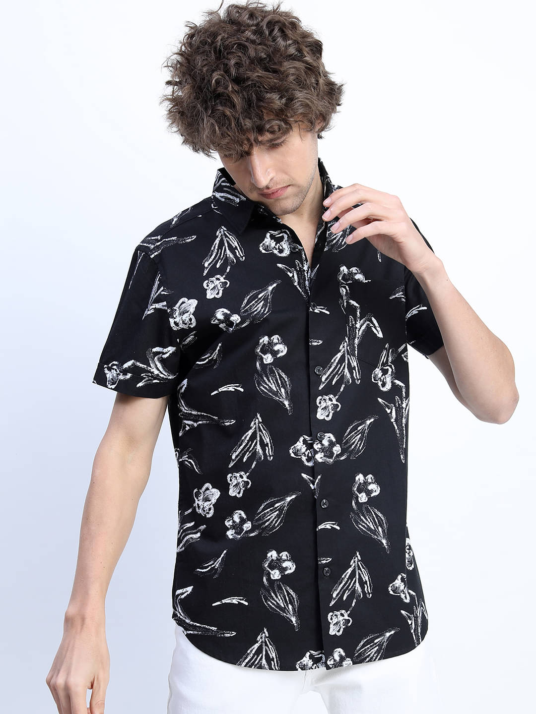     			Highlander 100% Cotton Slim Fit Printed Half Sleeves Men's Casual Shirt - Black ( Pack of 1 )