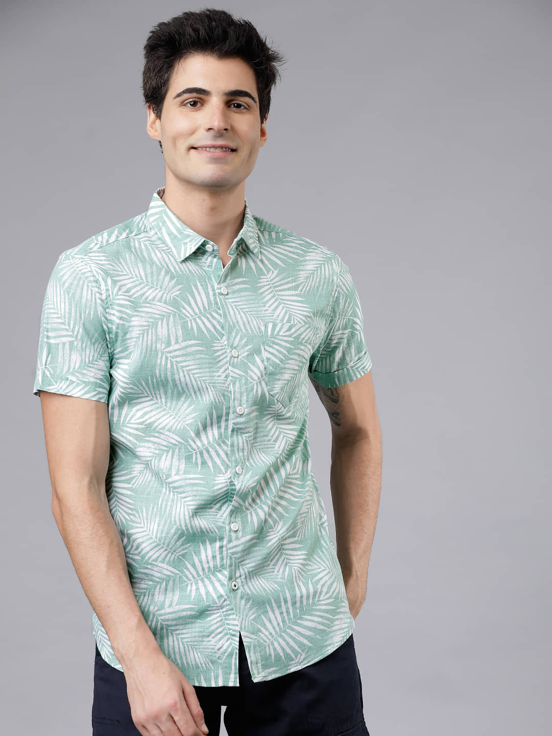 Highlander 100% Cotton Slim Fit Printed Half Sleeves Men's Casual Shirt - Multicolor ( Pack of 1 )