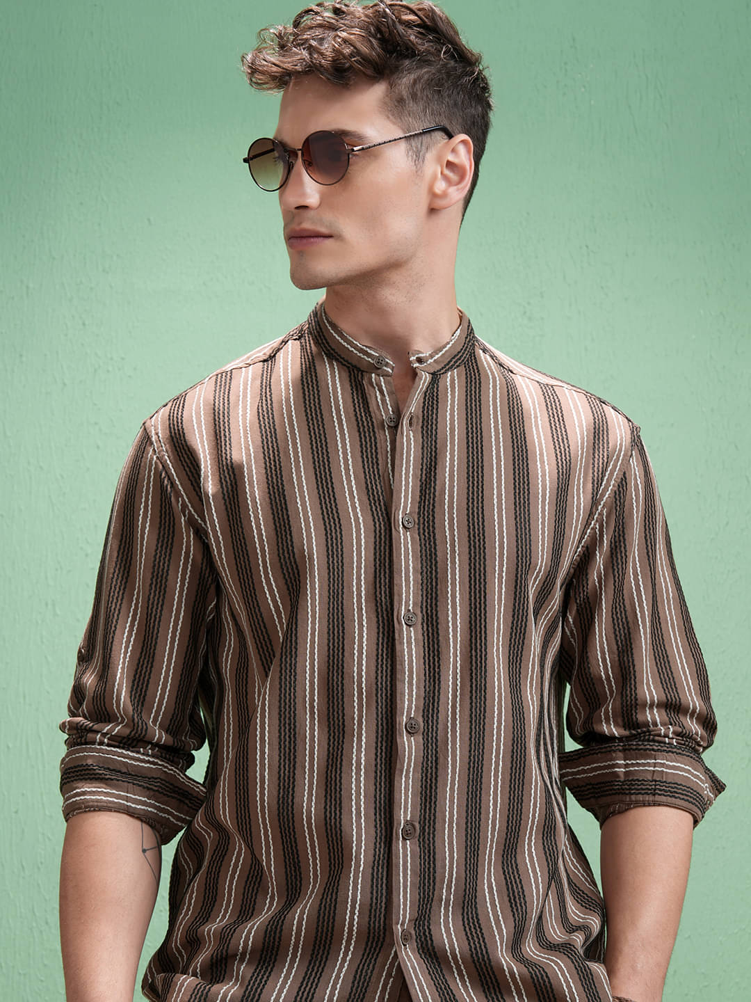 Highlander Cotton Blend Relaxed Fit Striped Full Sleeves Men's Casual Shirt - Brown ( Pack of 1 )     			Highlander Cotton Blend Relaxed Fit Striped Full Sleeves Men's Casual Shirt - Brown ( Pack of 1 )