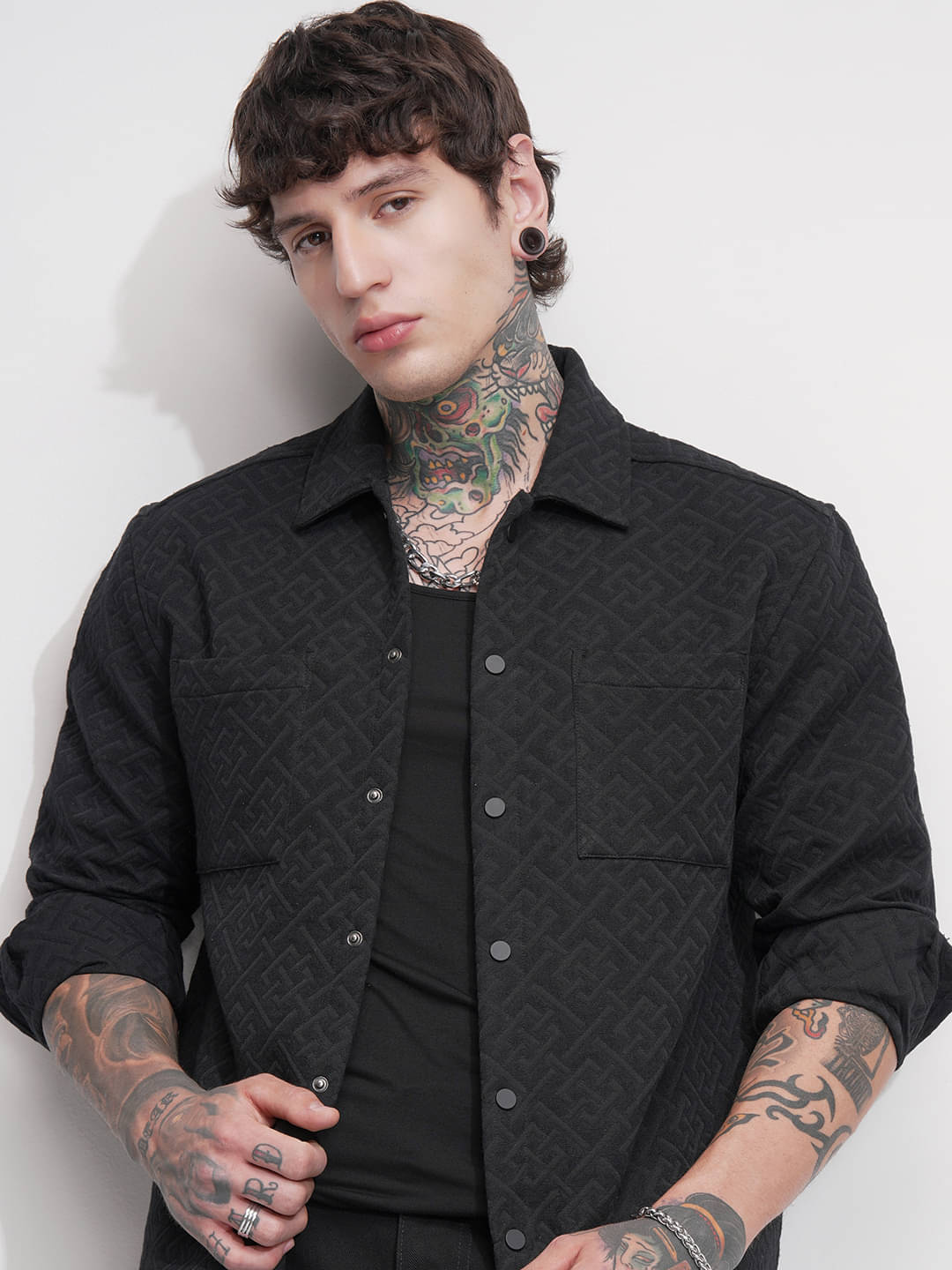 Highlander Poly Cotton Relaxed Fit Self Design Full Sleeves Men's Casual Shirt - Black ( Pack of 1 ) Highlander Poly Cotton Relaxed Fit Self Design Full Sleeves Men's Casual Shirt - Black ( Pack of 1 )