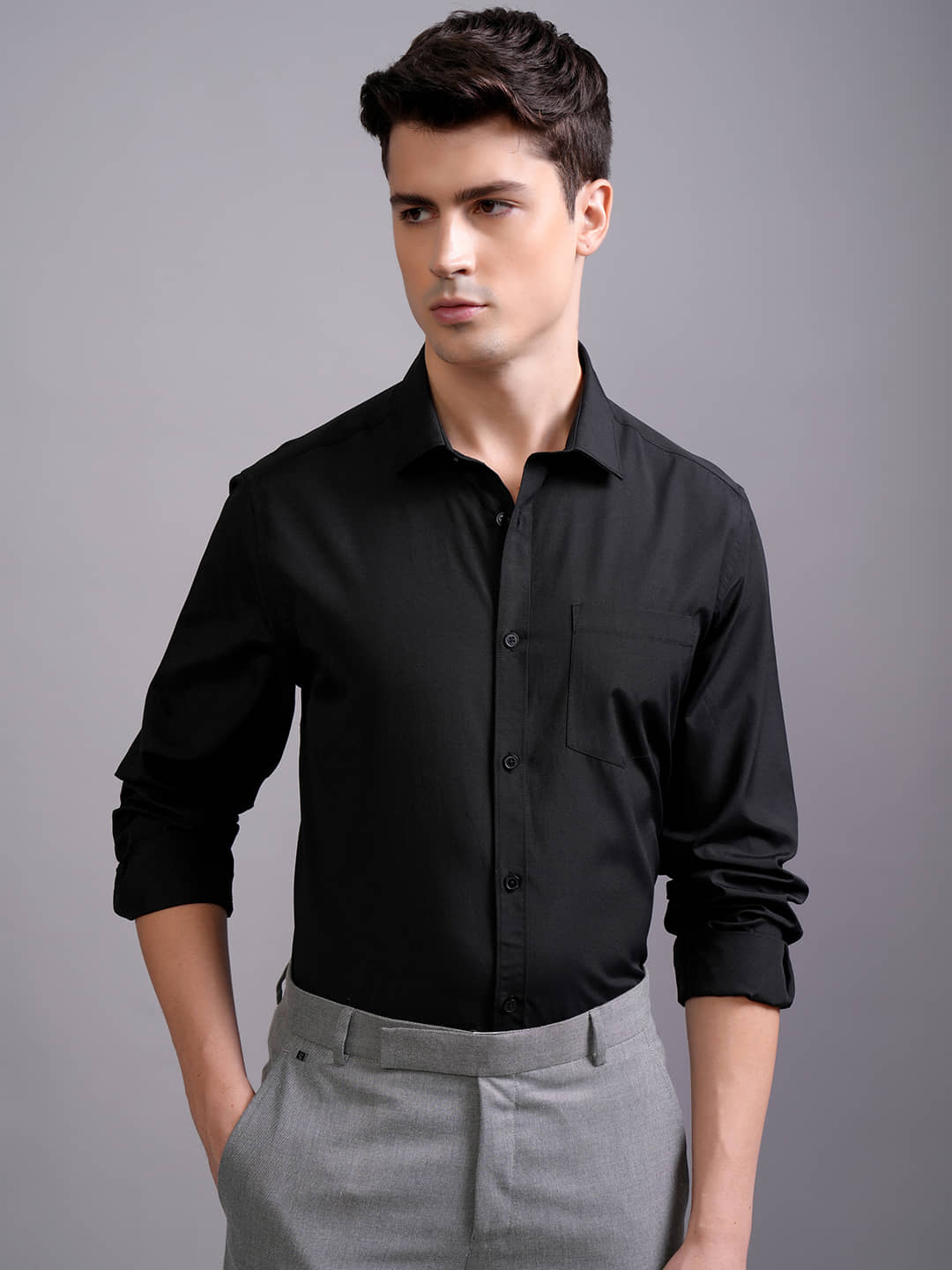Highlander Poly Cotton Slim Fit Solids Full Sleeves Men's Casual Shirt - Black ( Pack of 1 )