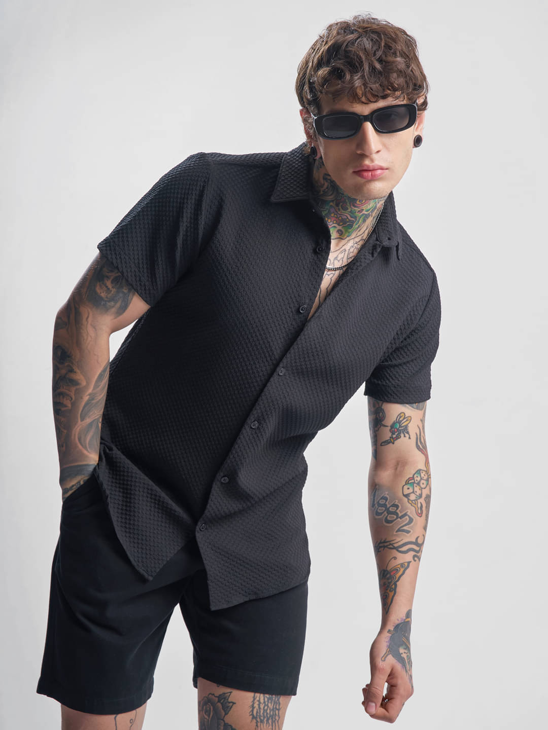     			Highlander Polyester Regular Fit Solids Half Sleeves Men's Casual Shirt - Black ( Pack of 1 )