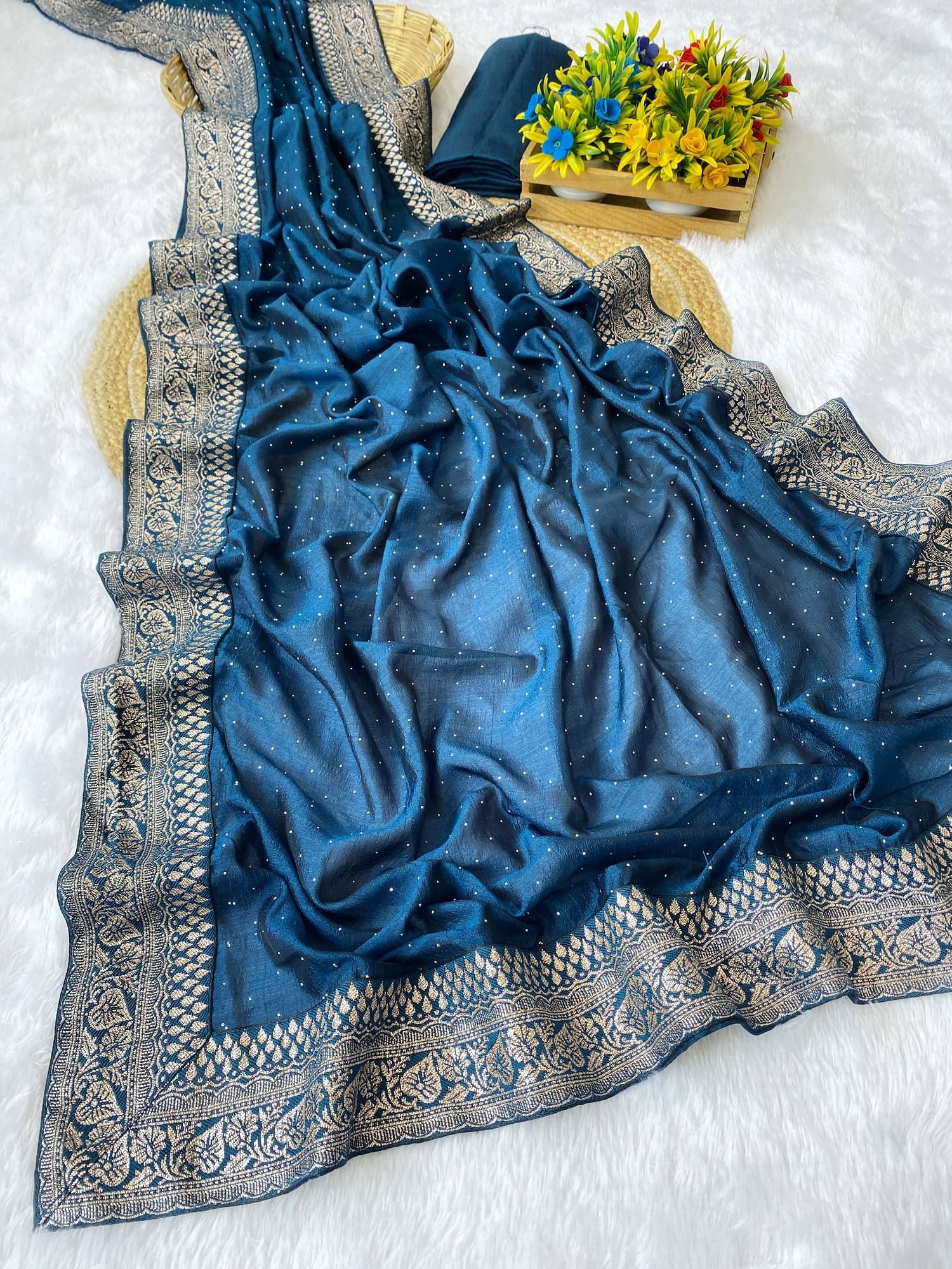 JULEE Silk Embroidered Saree With Unstitched Blouse Piece ( Rama ) JULEE Silk Embroidered Saree With Unstitched Blouse Piece ( Rama )