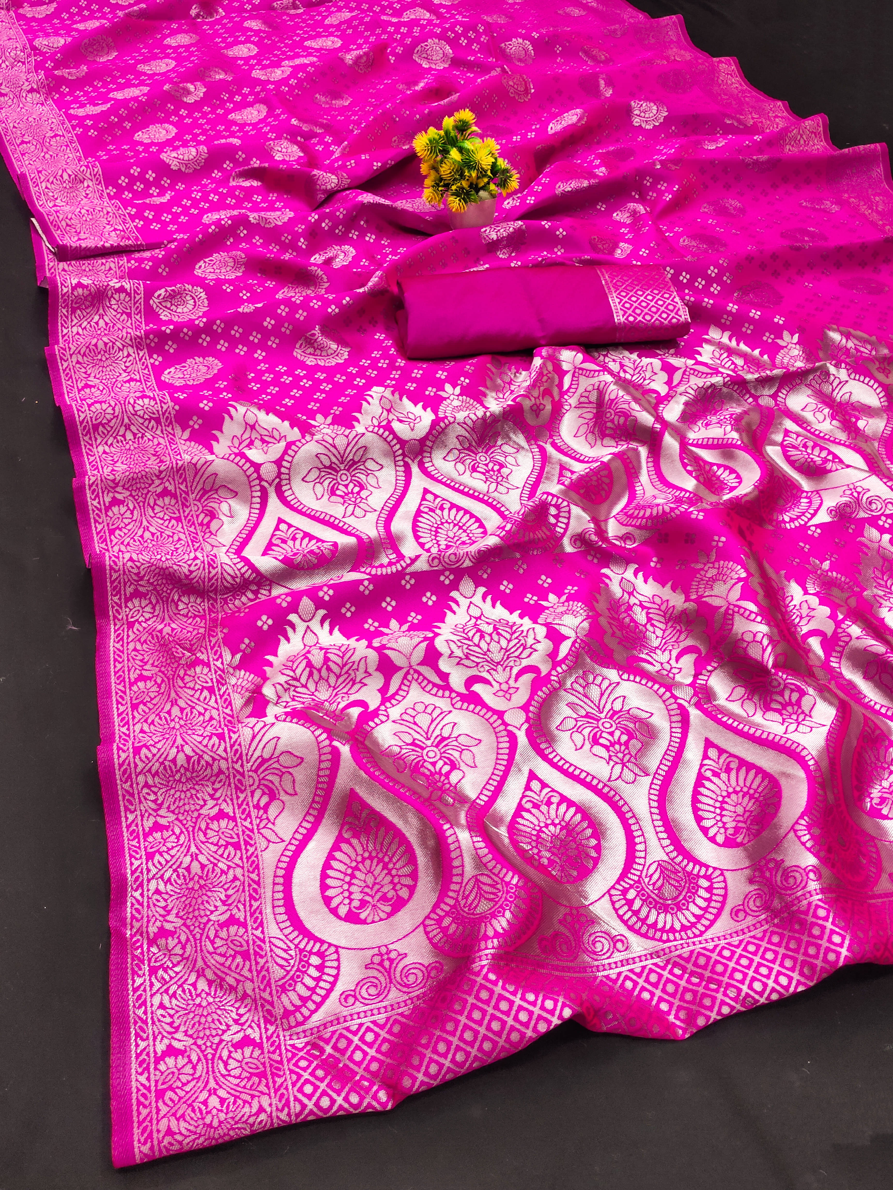 Kanooda Prints Silk Blend Embellished Banarasi saree With Unstitched Blouse Piece ( Rani ) Kanooda Prints Silk Blend Embellished Banarasi saree With Unstitched Blouse Piece ( Rani )