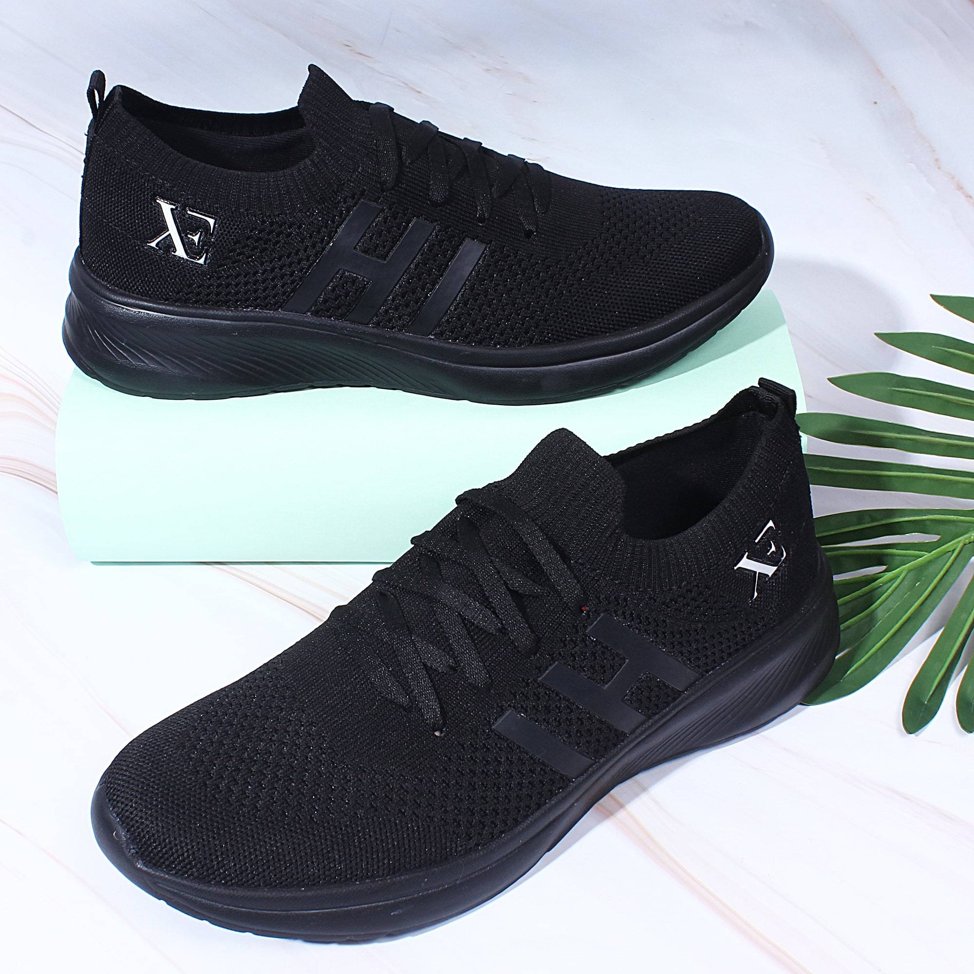     			XE Looks Black Women's Slip On