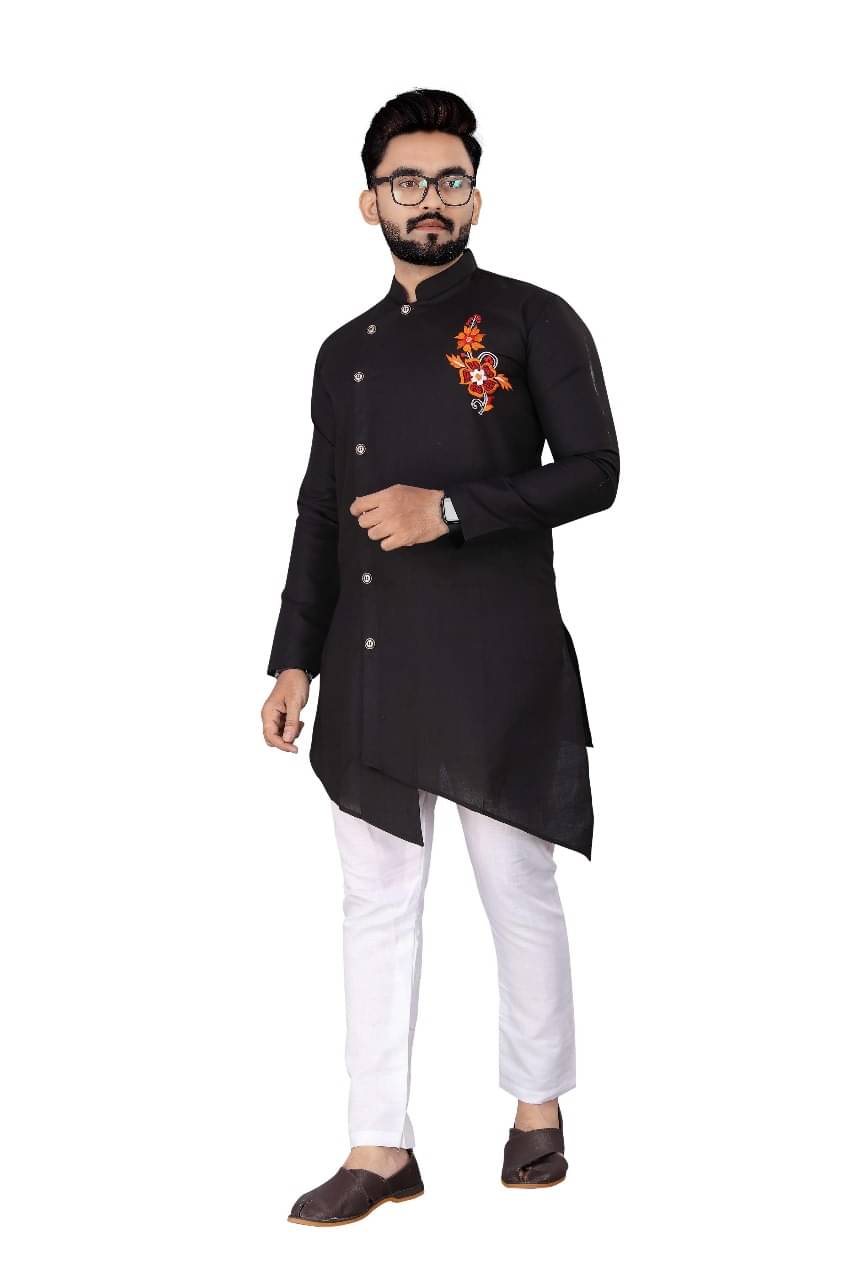     			AMAR VSTRA Black Cotton Blend Regular Fit Men's Kurta Pyjama Set ( Pack of 1 )