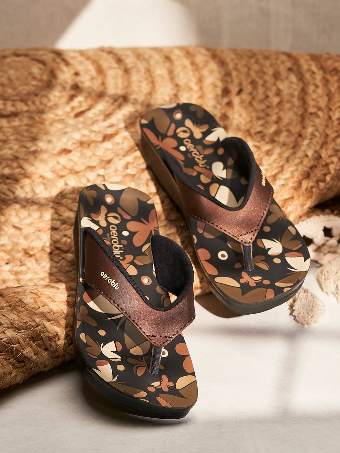     			Aeroblu Footwear Brown Women's Flats
