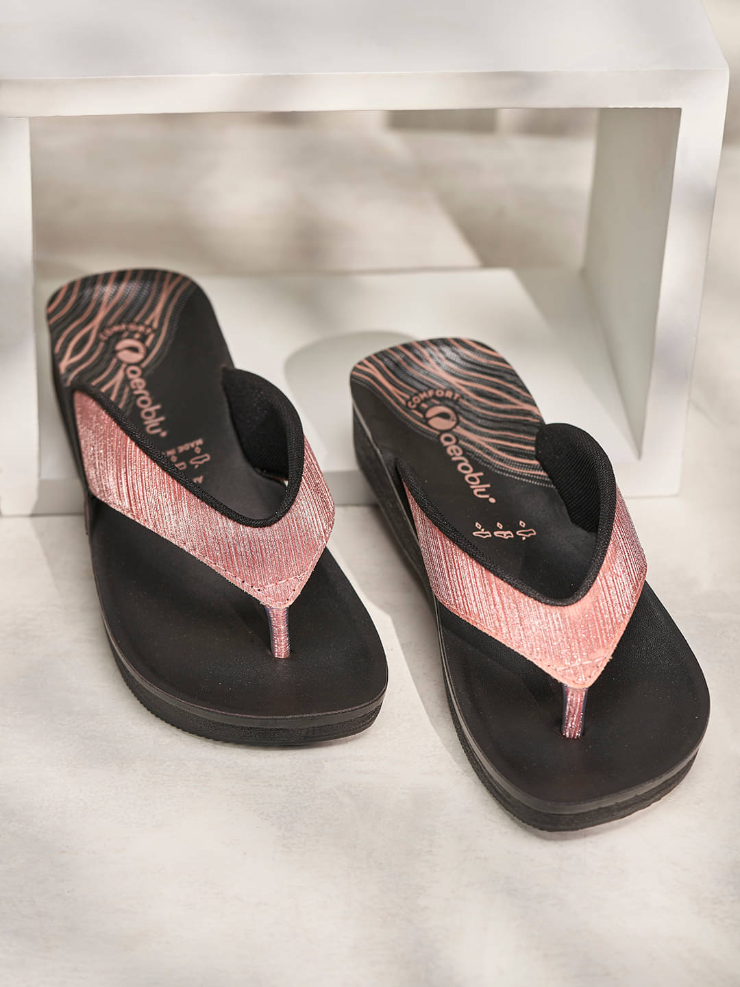     			Aeroblu Footwear Pink Women's Flats
