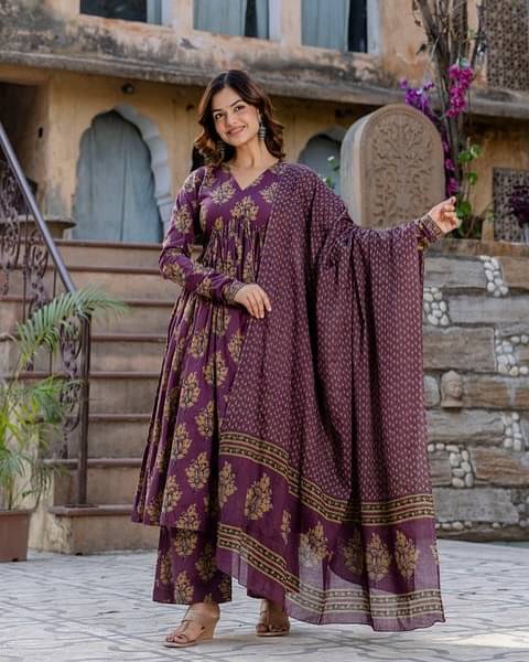     			THE FAB FACTORY Women Cotton Blend Printed A-line Kurti With Pants ( Purple )