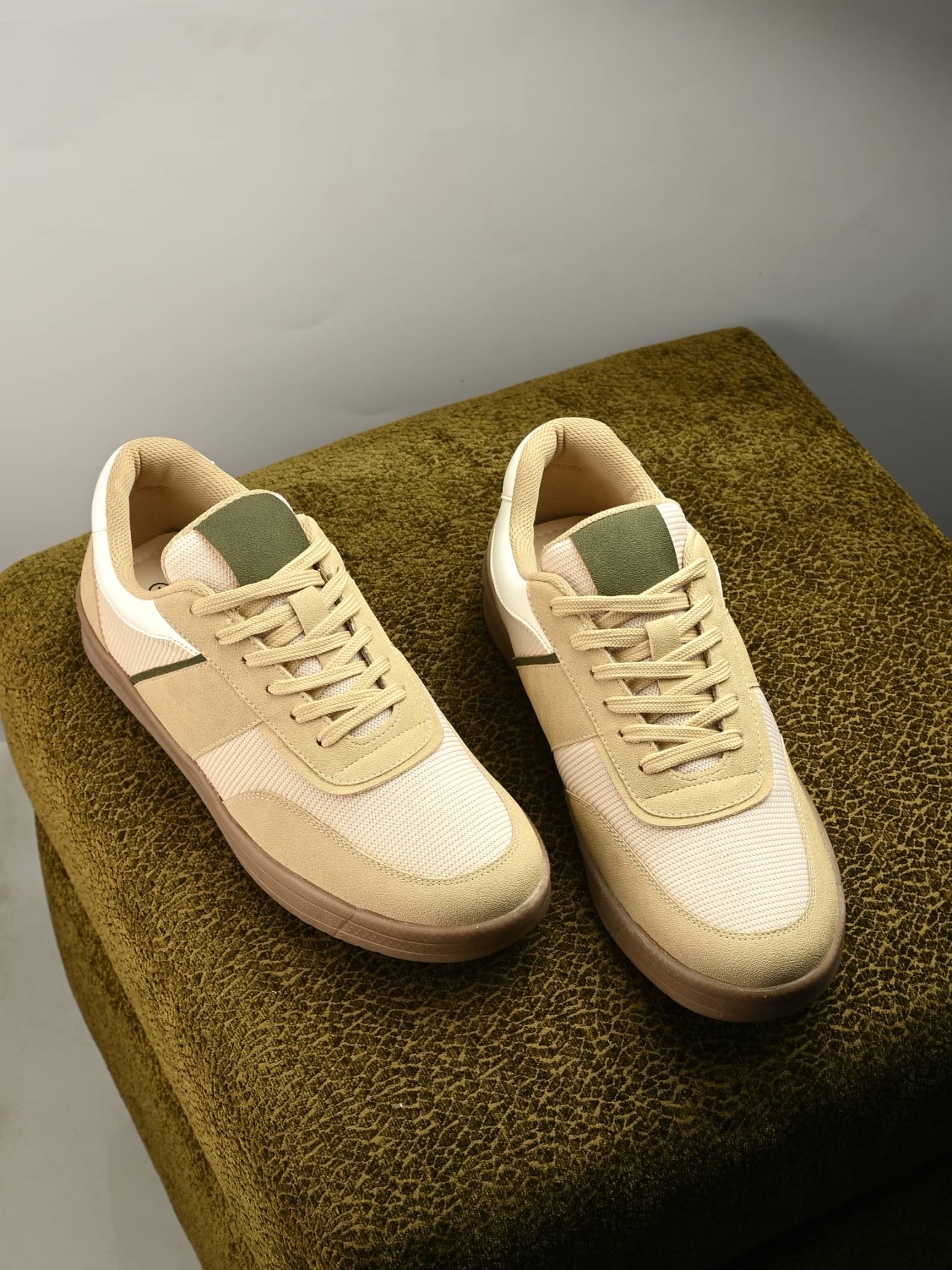     			Afrojack Beige Men's Sneakers