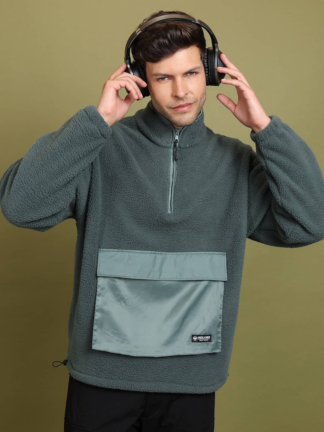     			Highlander Polyester High Neck Men's Sweatshirt - Green ( Pack of 1 )