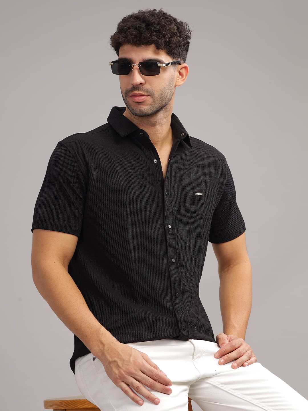     			ParcelYard Cotton Blend Regular Fit Solids Half Sleeves Men's Casual Shirt - Black ( Pack of 1 )