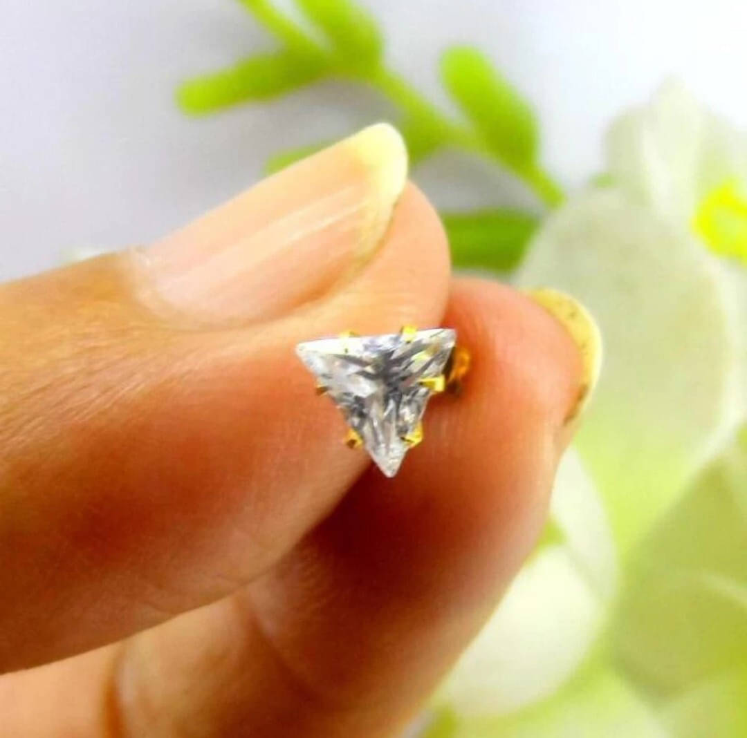 RENU CREATION Crystal Gold-plated Plated Alloy Nose Stud () RENU CREATION Crystal Gold-plated Plated Alloy Nose Stud ()