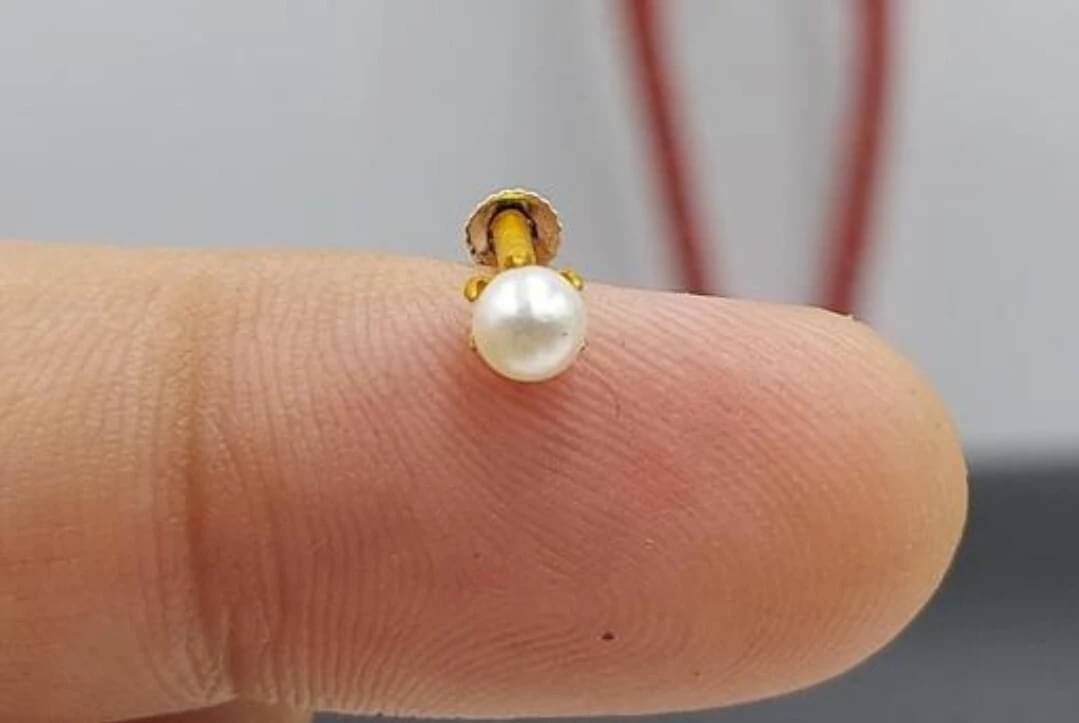     			RENU CREATION Gold-plated Plated Alloy Nose Stud ()