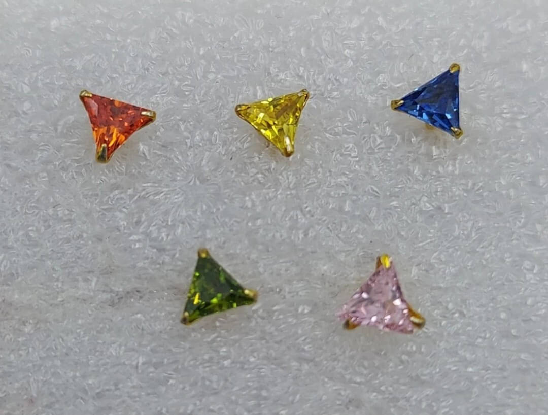 Renu Creations Cubic Zirconia Stainless Steel Nose Stud () Renu Creations Cubic Zirconia Stainless Steel Nose Stud ()