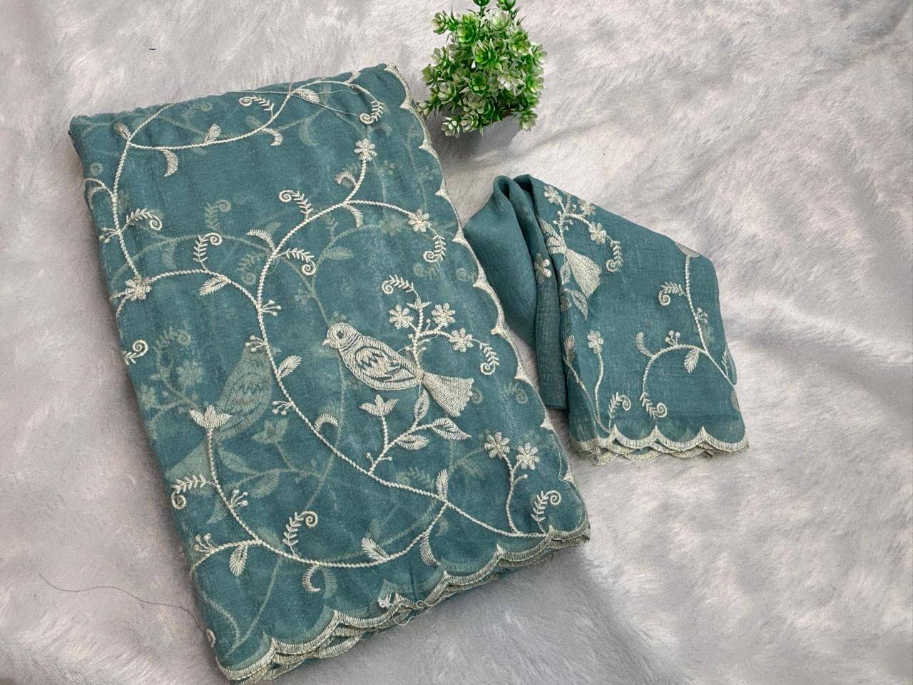     			SHRIMORI Chanderi Embroidered Chanderi saree With Unstitched Blouse Piece ( Sky Blue )