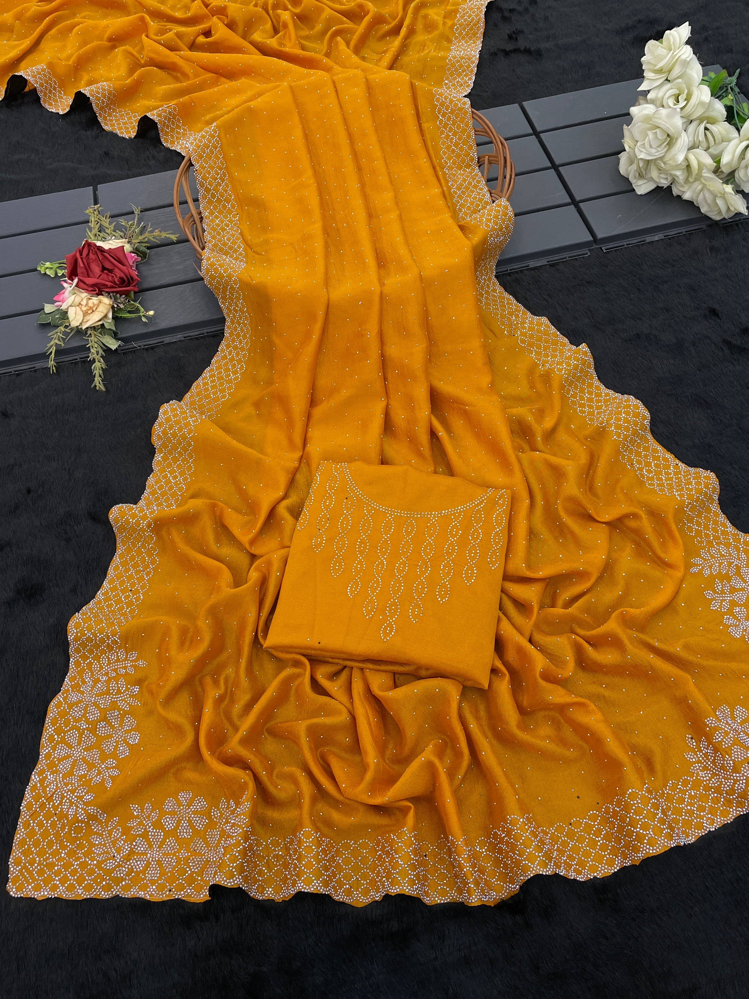     			Sitanjali Lifestyle Silk Blend Embellished Bhagalpuri Saree With Unstitched Blouse Piece ( Yellow )