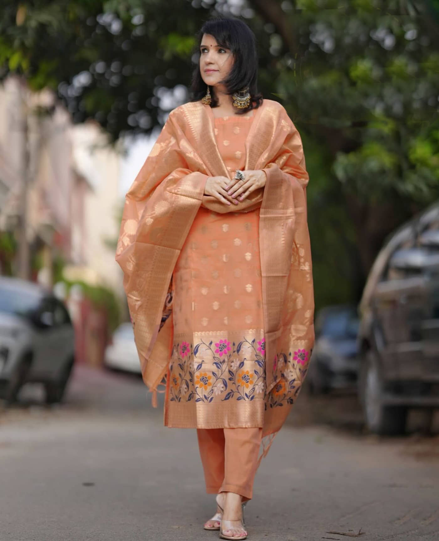 kedar fab Women Silk Self Design Straight Kurti With Pants ( Peach )
