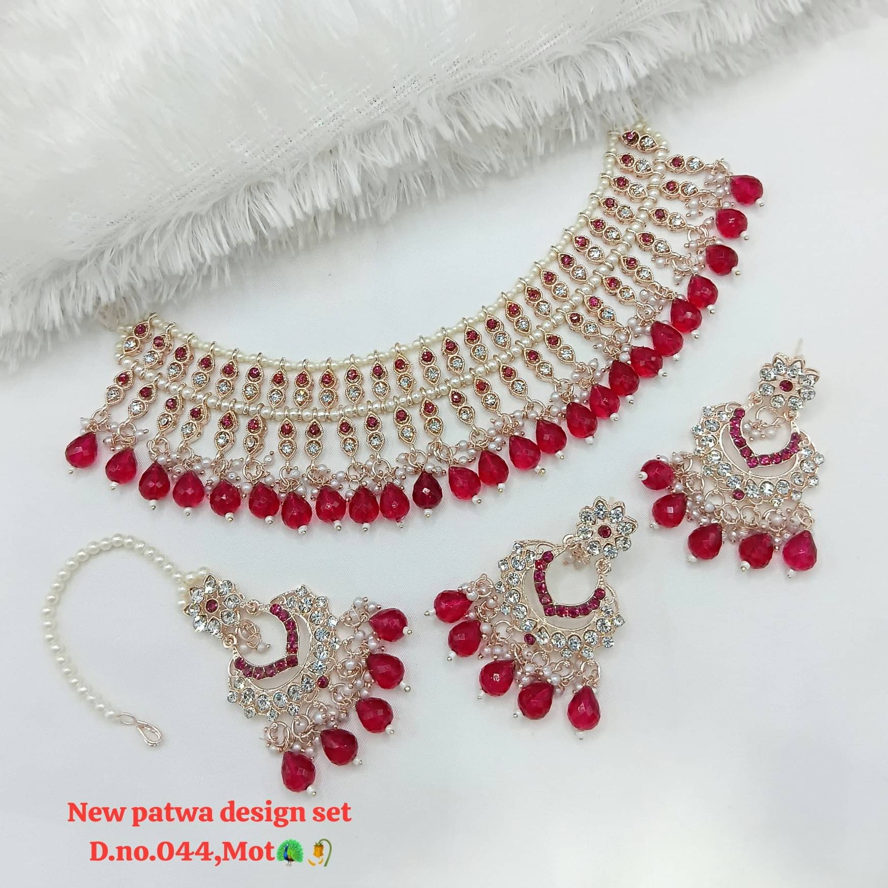     			Padmavati Bangles Red Alloy Necklace Set ( Pack of 1 )