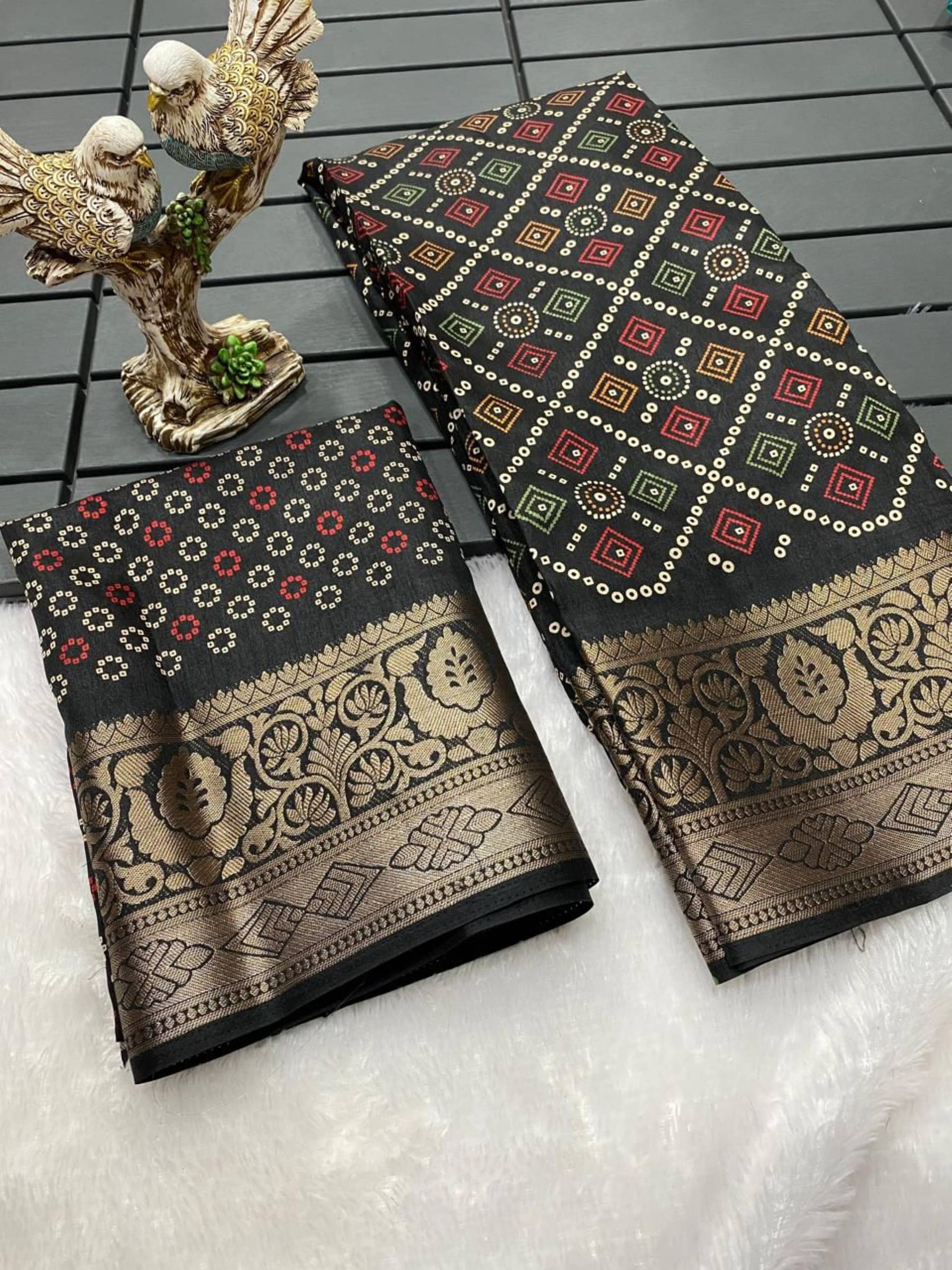 Shree Mahantam Cotton Printed Saree With Unstitched Blouse Piece ( Black )     			Shree Mahantam Cotton Printed Saree With Unstitched Blouse Piece ( Black )