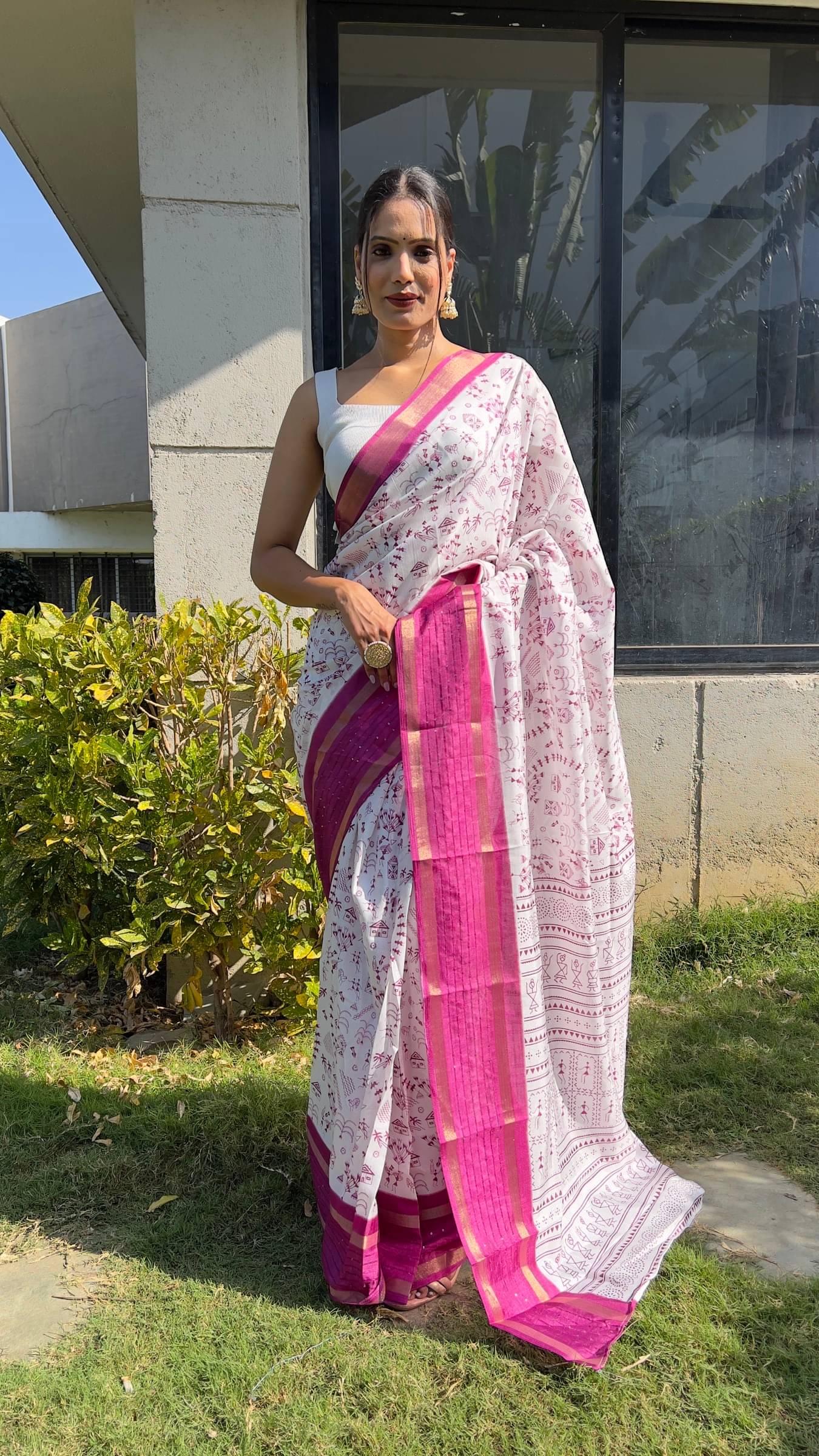 Shree Mahantam Cotton Solid Saree With Unstitched Blouse Piece ( Pink )     			Shree Mahantam Cotton Solid Saree With Unstitched Blouse Piece ( Pink )