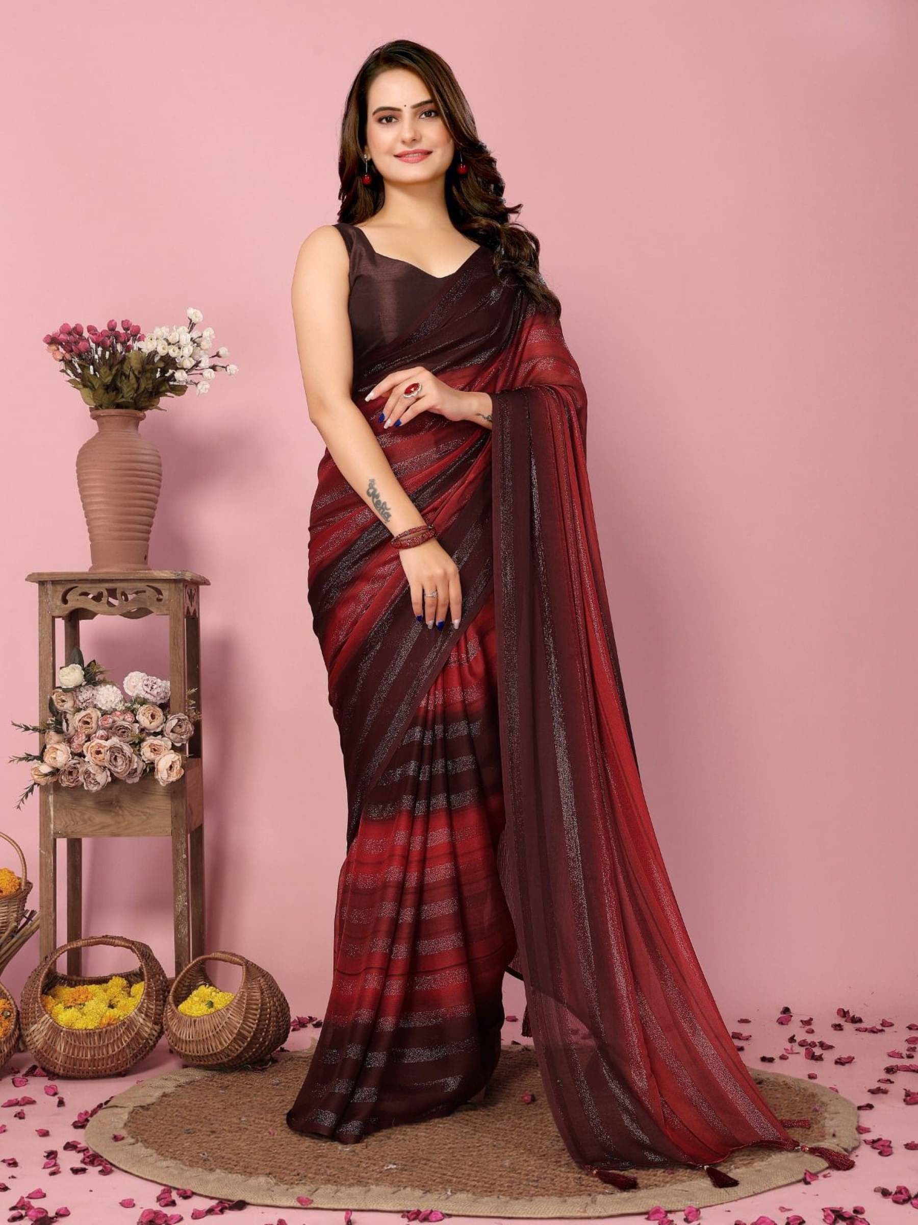Shree Mahantam Georgette Solid Saree With Unstitched Blouse Piece ( Red ) Shree Mahantam Georgette Solid Saree With Unstitched Blouse Piece ( Red )