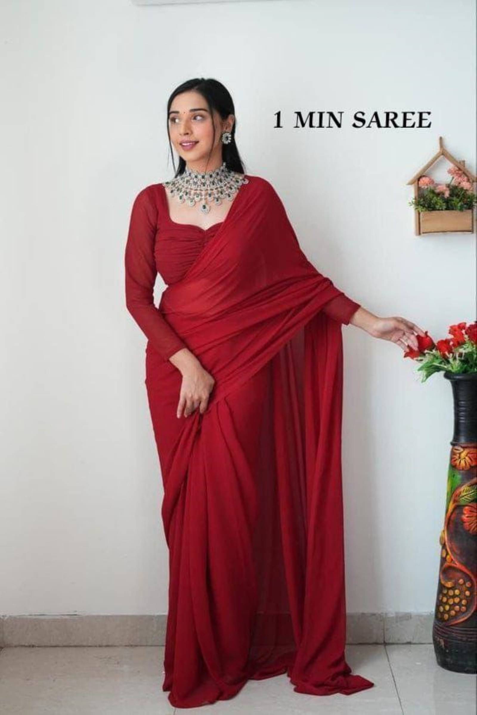 Shree Mahantam Georgette Solid Saree With Unstitched Blouse Piece ( Red ) Shree Mahantam Georgette Solid Saree With Unstitched Blouse Piece ( Red )