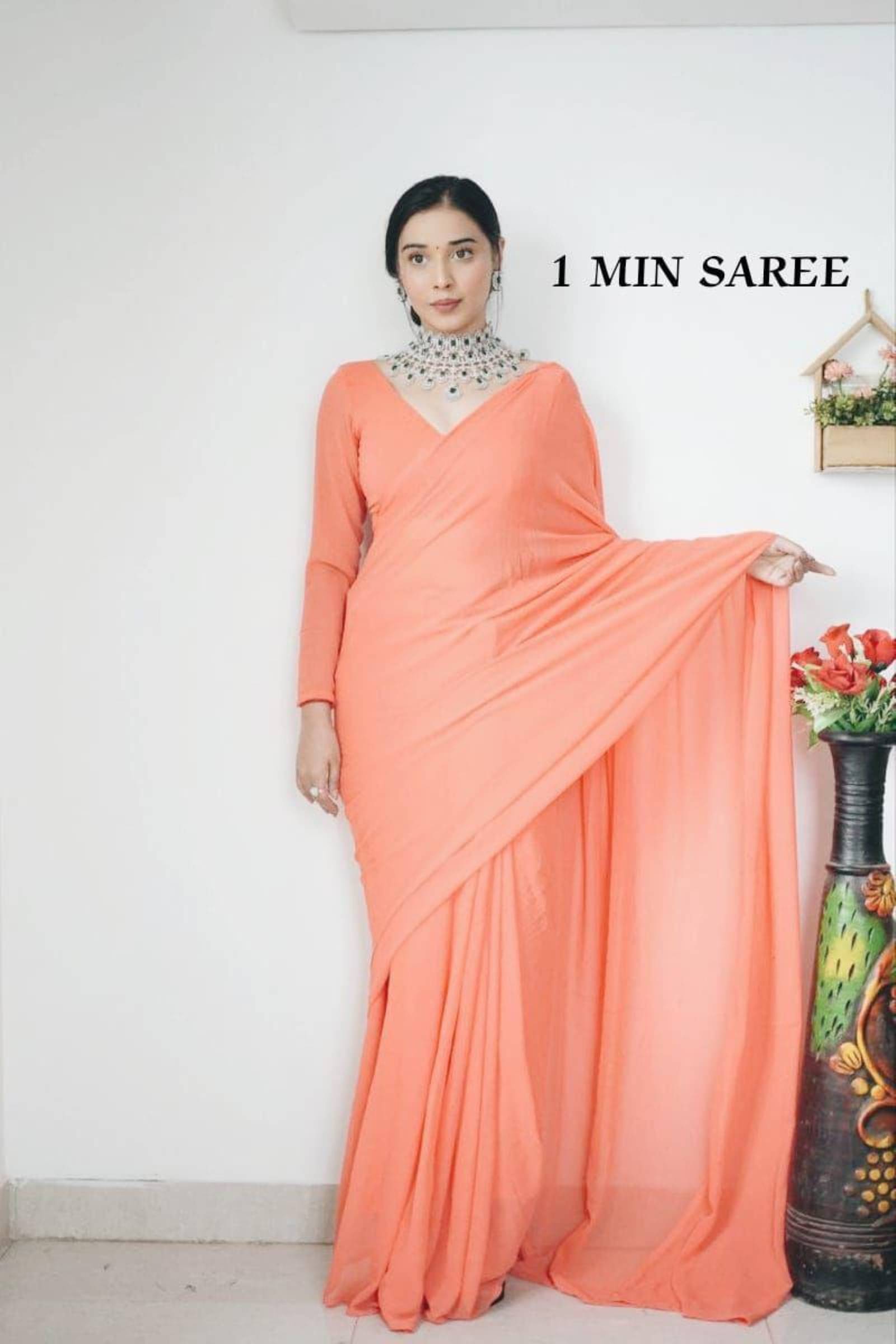     			Shree Mahantam Georgette Solid Saree With Unstitched Blouse Piece ( Peach )
