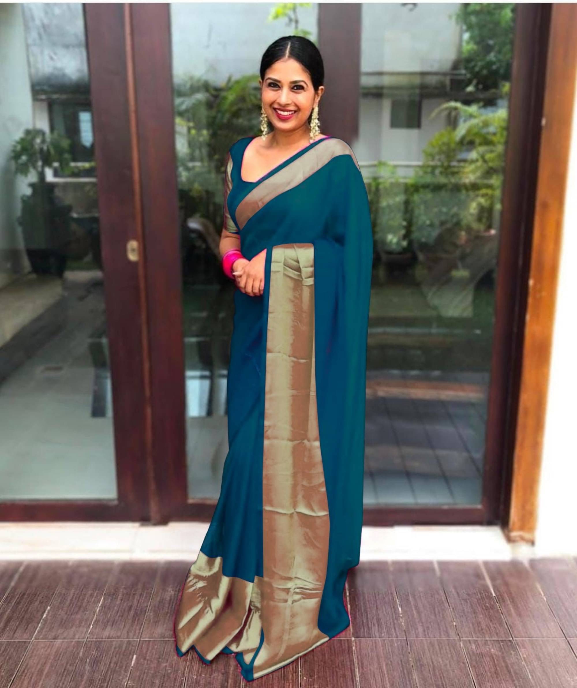     			Shree Mahantam Georgette Solid Saree With Unstitched Blouse Piece ( Teal )