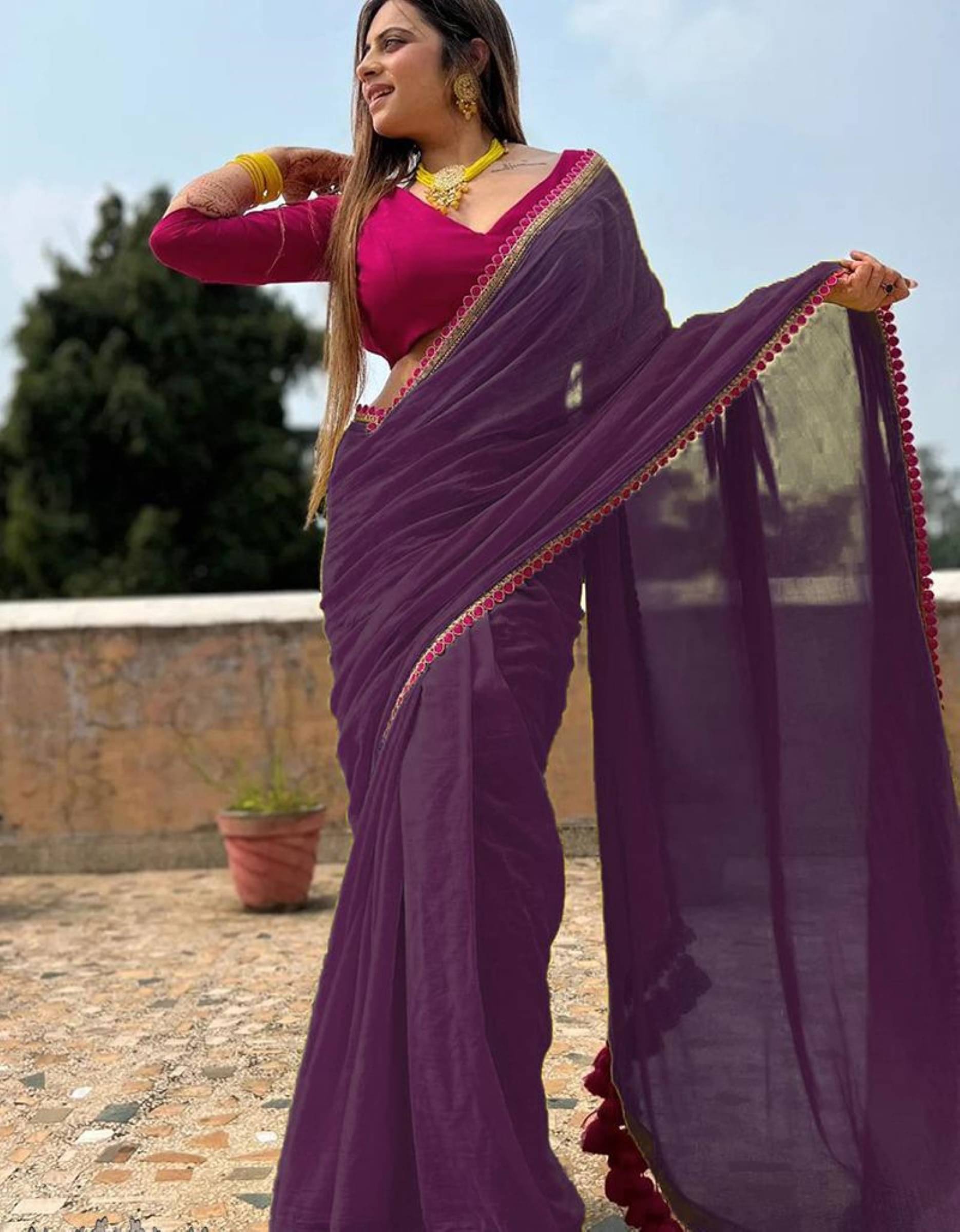     			Shree Mahantam Georgette Solid Saree With Unstitched Blouse Piece ( Purple )