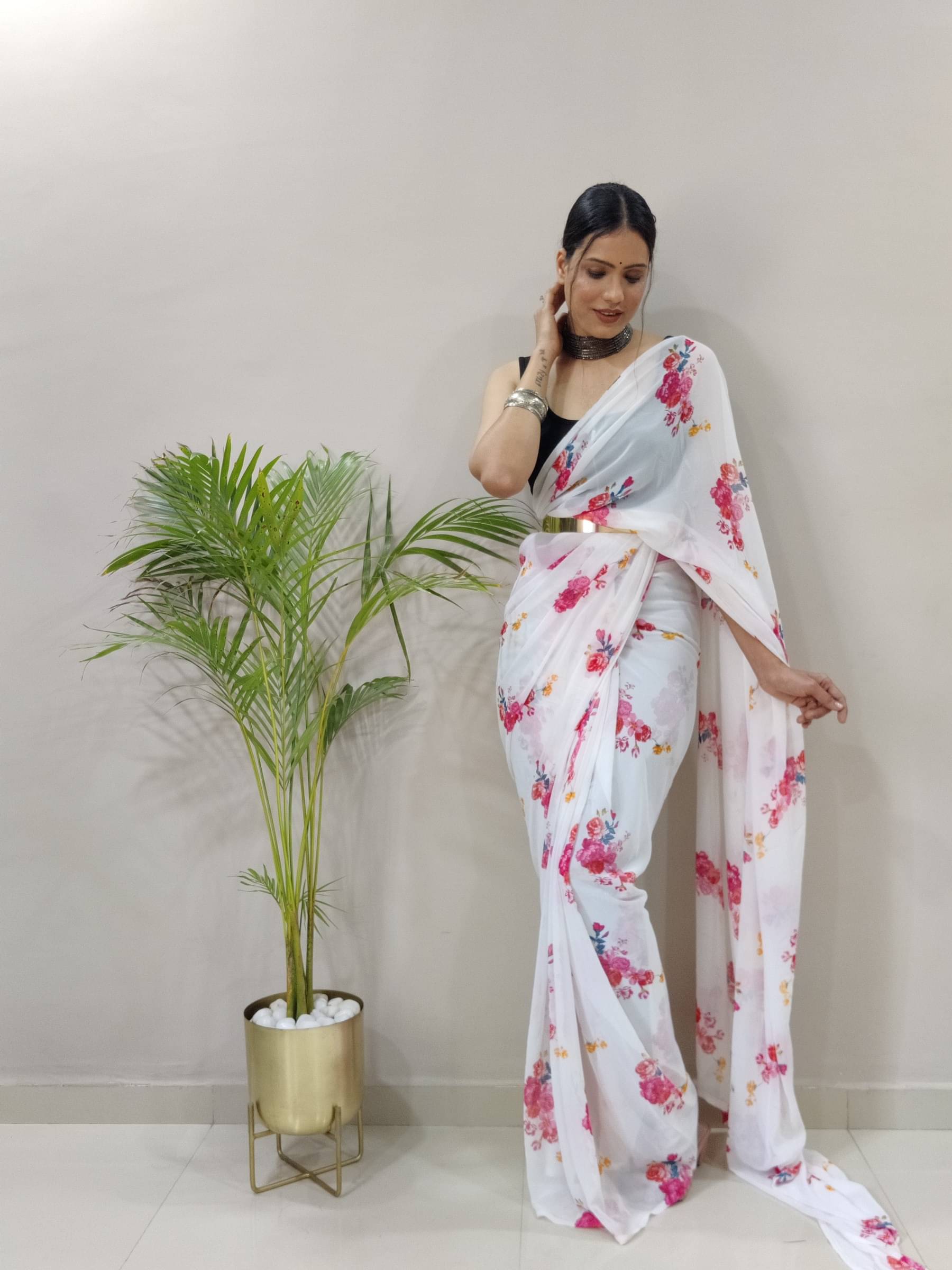     			Shree Mahantam Satin Solid Saree With Unstitched Blouse Piece ( White )