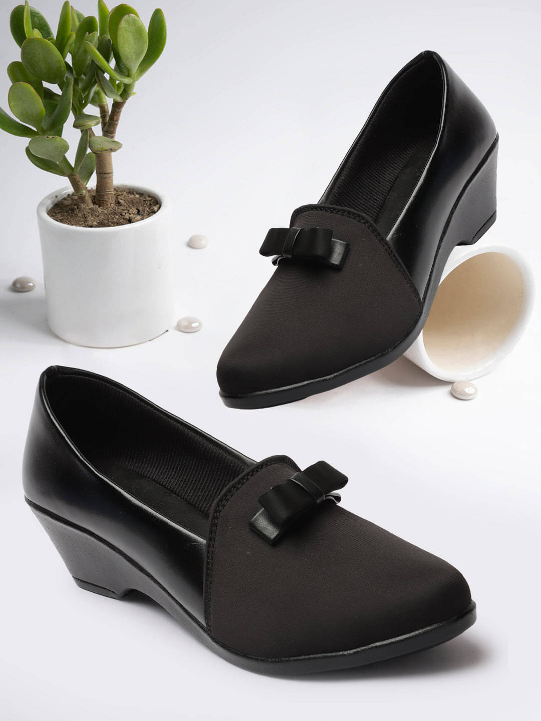     			XE Looks Black Women's Casual Ballerinas