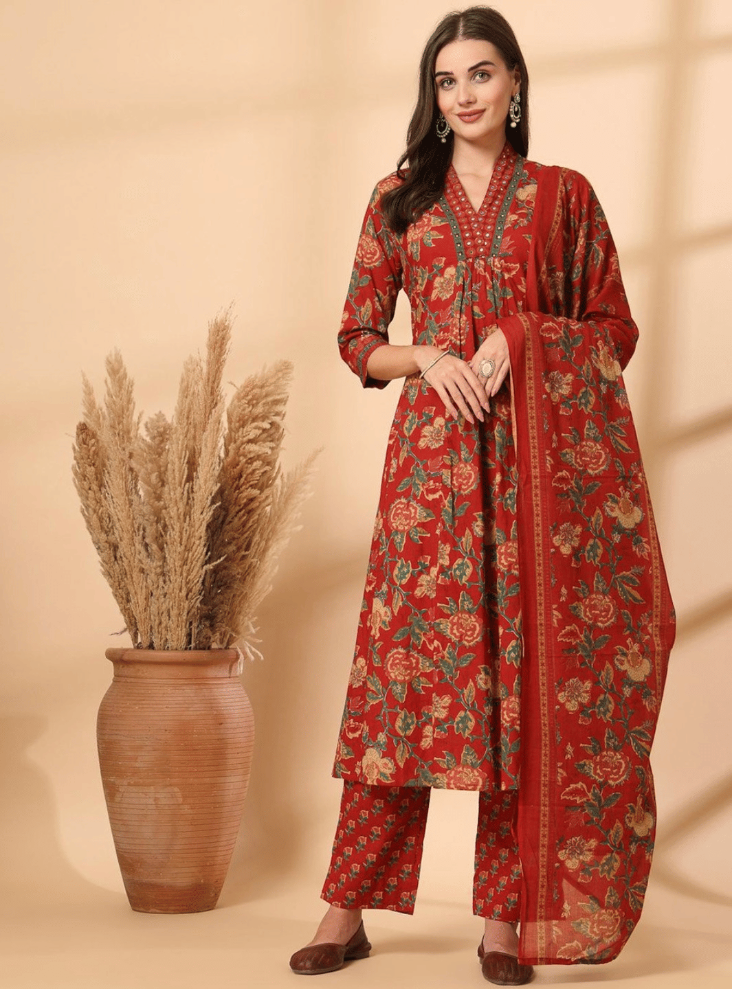     			YAGNIK FASHION Women Rayon Self Design Anarkali Kurti With Palazzo ( Red )