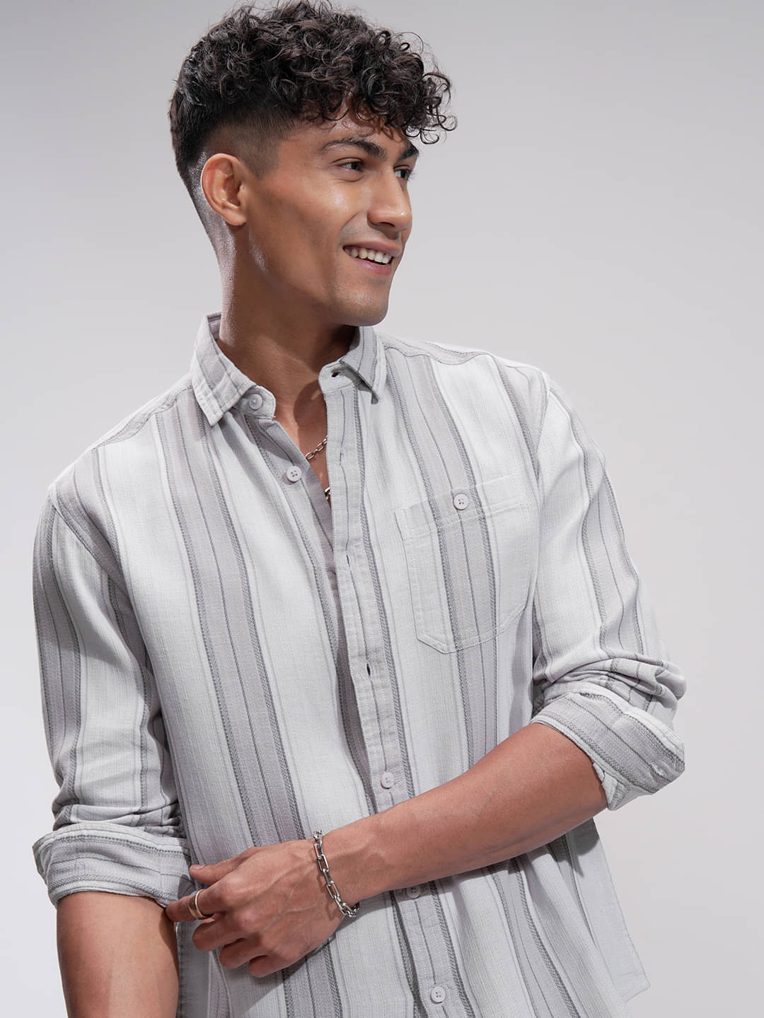     			Highlander 100% Cotton Oversized Fit Striped Full Sleeves Men's Casual Shirt - Light Grey ( Pack of 1 )