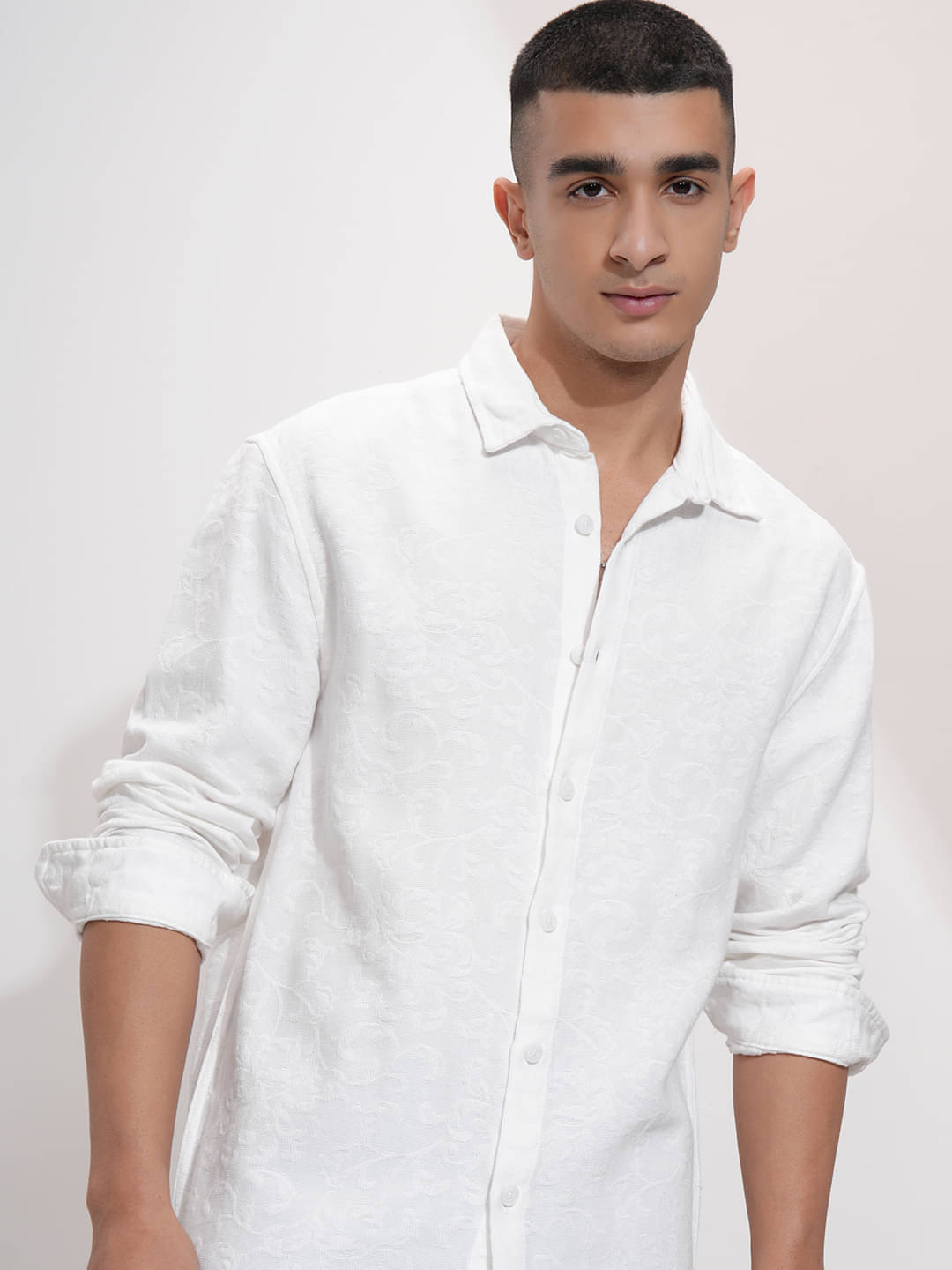     			Highlander 100% Cotton Regular Fit Self Design Full Sleeves Men's Casual Shirt - White ( Pack of 1 )