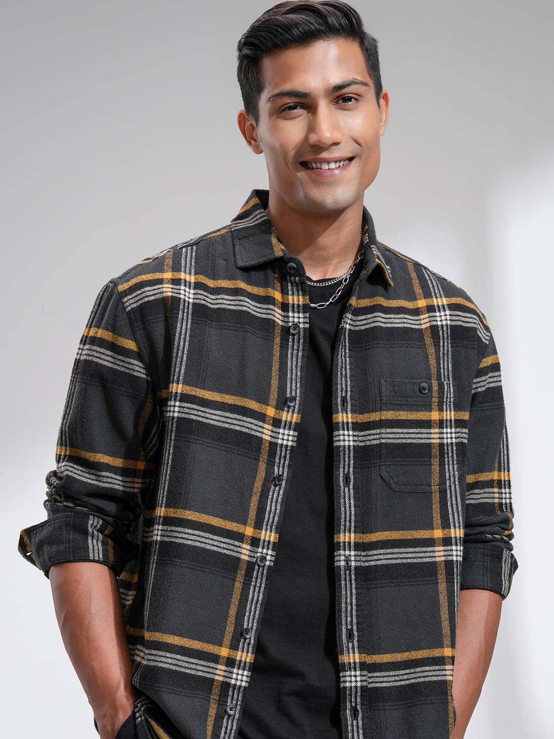     			Highlander 100% Cotton Regular Fit Checks Full Sleeves Men's Casual Shirt - Dark Grey ( Pack of 1 )