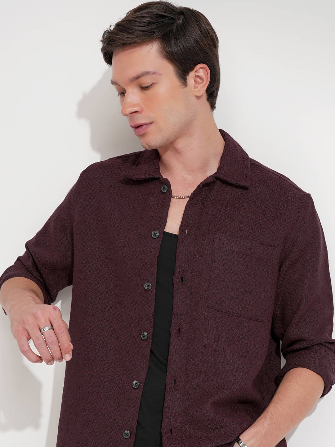     			Highlander Cotton Blend Relaxed Fit Self Design Full Sleeves Men's Casual Shirt - Maroon ( Pack of 1 )