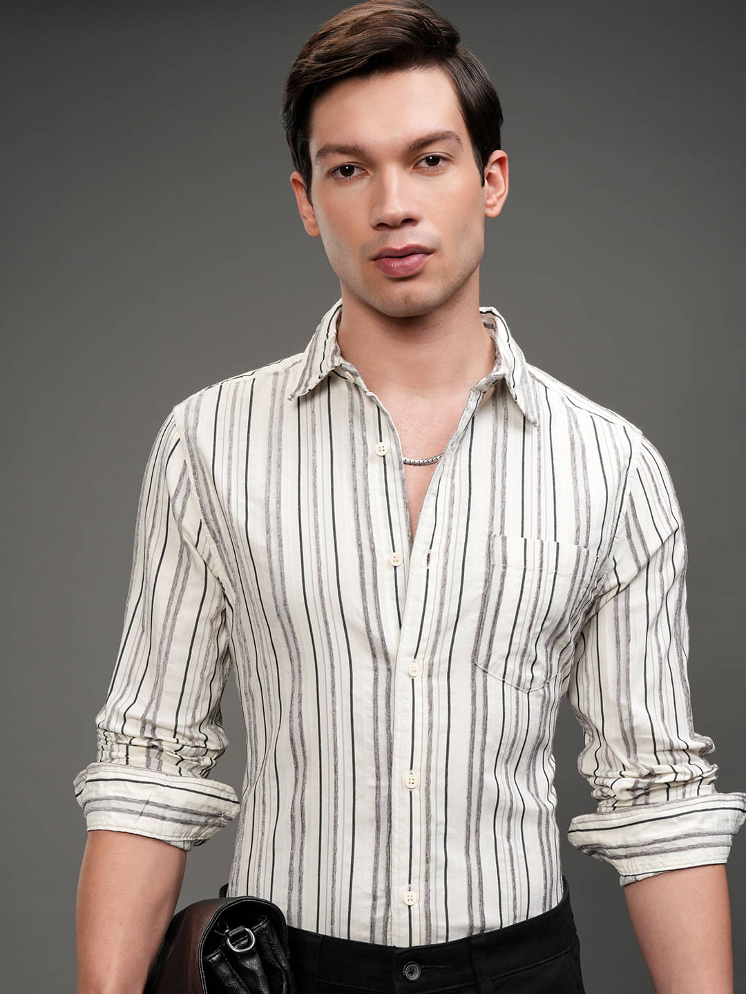     			Highlander Cotton Blend Slim Fit Checks Full Sleeves Men's Casual Shirt - Multicolor ( Pack of 1 )