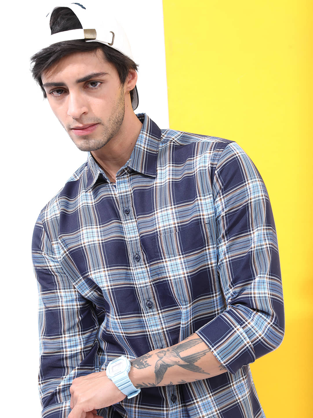 Highlander Cotton Blend Slim Fit Checks Full Sleeves Men's Casual Shirt - Blue ( Pack of 1 )