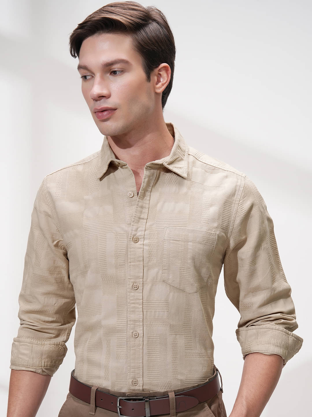     			Highlander Cotton Blend Slim Fit Self Design Full Sleeves Men's Casual Shirt - Beige ( Pack of 1 )