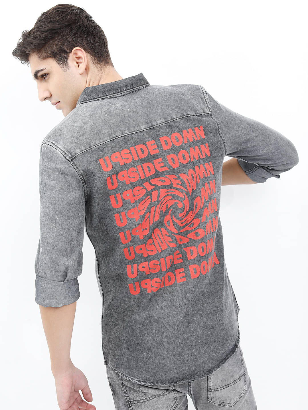     			Highlander Cotton Blend Slim Fit Solids Full Sleeves Men's Casual Shirt - Grey ( Pack of 1 )