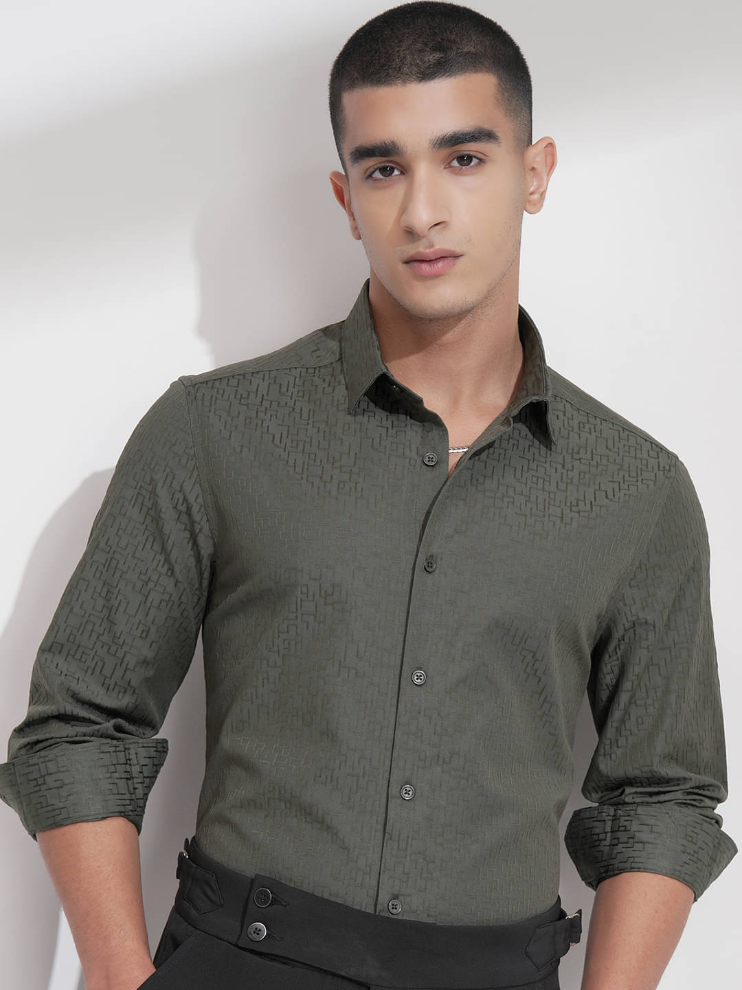     			Highlander Poly Cotton Regular Fit Solids Full Sleeves Men's Casual Shirt - Multicolor ( Pack of 1 )