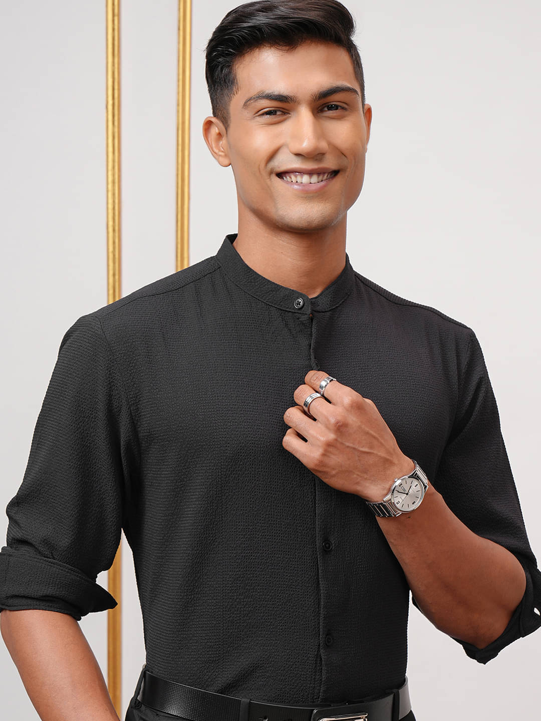     			Highlander Polyester Regular Fit Self Design Full Sleeves Men's Casual Shirt - Black ( Pack of 1 )