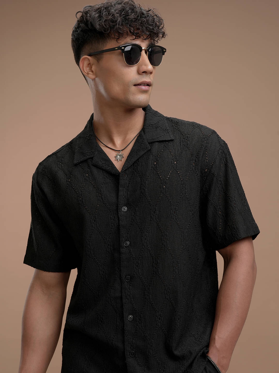     			Highlander Polyester Relaxed Fit Self Design Half Sleeves Men's Casual Shirt - Black ( Pack of 1 )