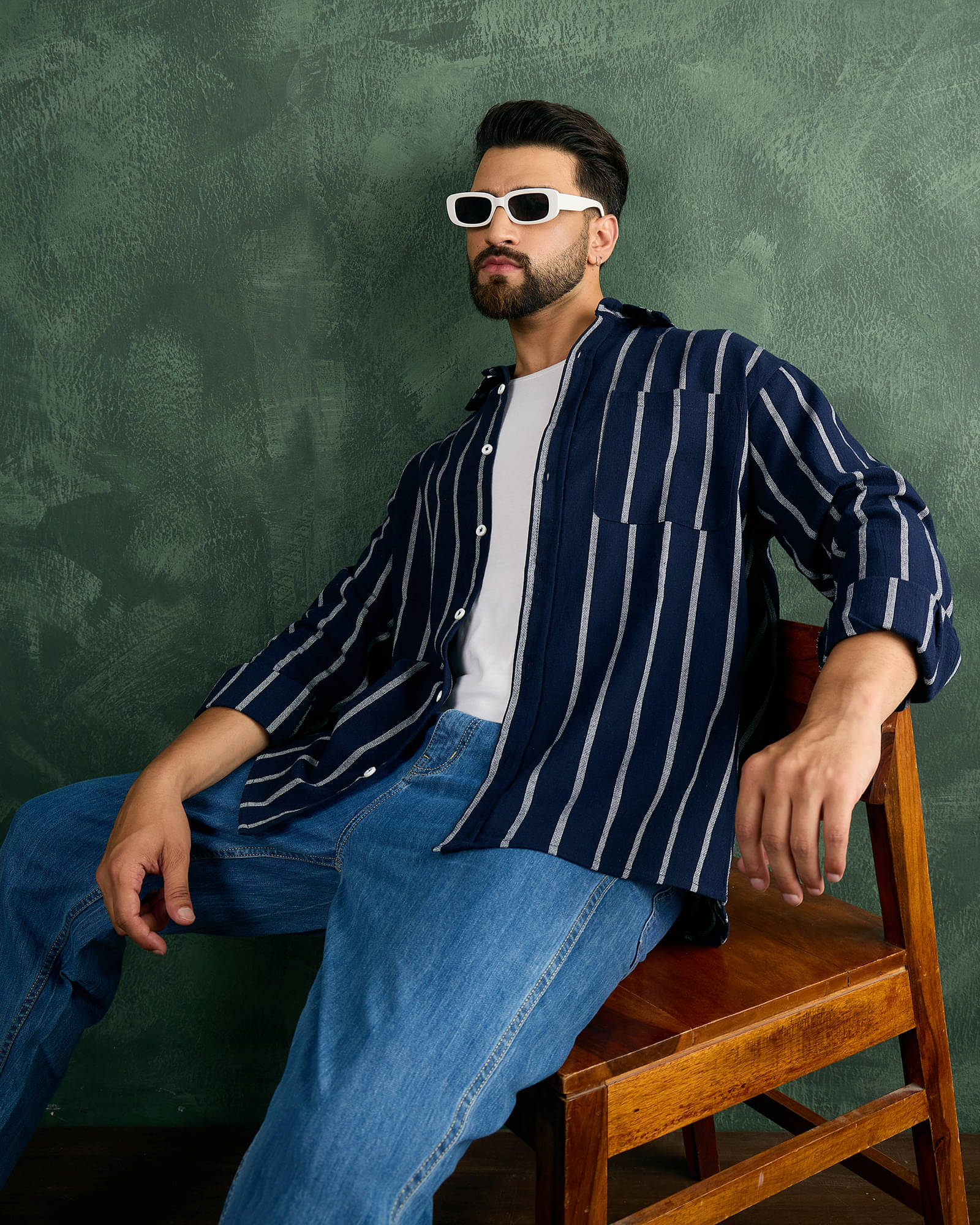 Chimpaaanzee Cotton Blend Oversized Fit Striped Full Sleeves Men's Casual Shirt - Navy ( Pack of 1 ) Chimpaaanzee Cotton Blend Oversized Fit Striped Full Sleeves Men's Casual Shirt - Navy ( Pack of 1 )