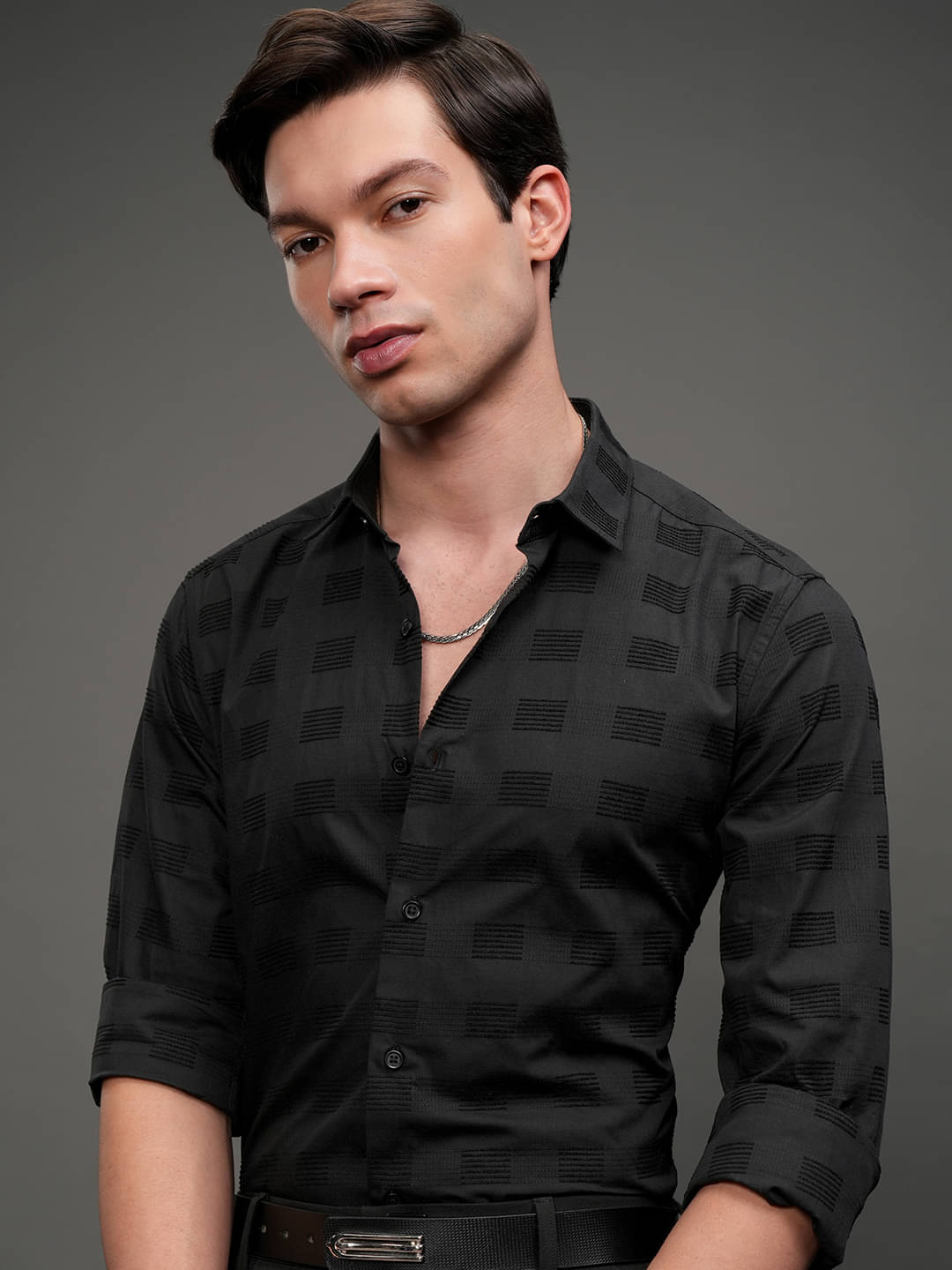     			Highlander 100% Cotton Slim Fit Self Design Full Sleeves Men's Casual Shirt - Black ( Pack of 1 )