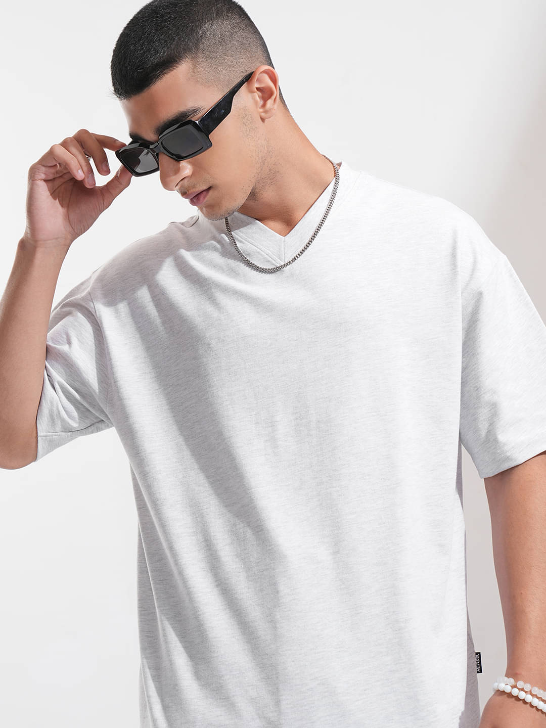 Highlander Men Cotton Blend Oversized Fit Solid T-Shirt ( Off White ) Highlander Men Cotton Blend Oversized Fit Solid T-Shirt ( Off White )