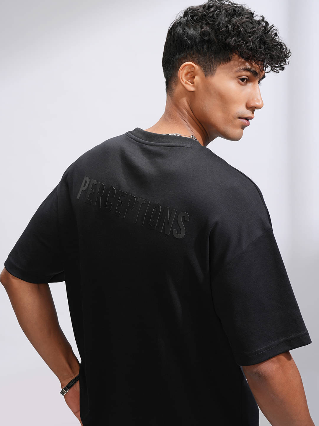     			Highlander Men Cotton Blend Relaxed Fit Printed T-Shirt ( Black )