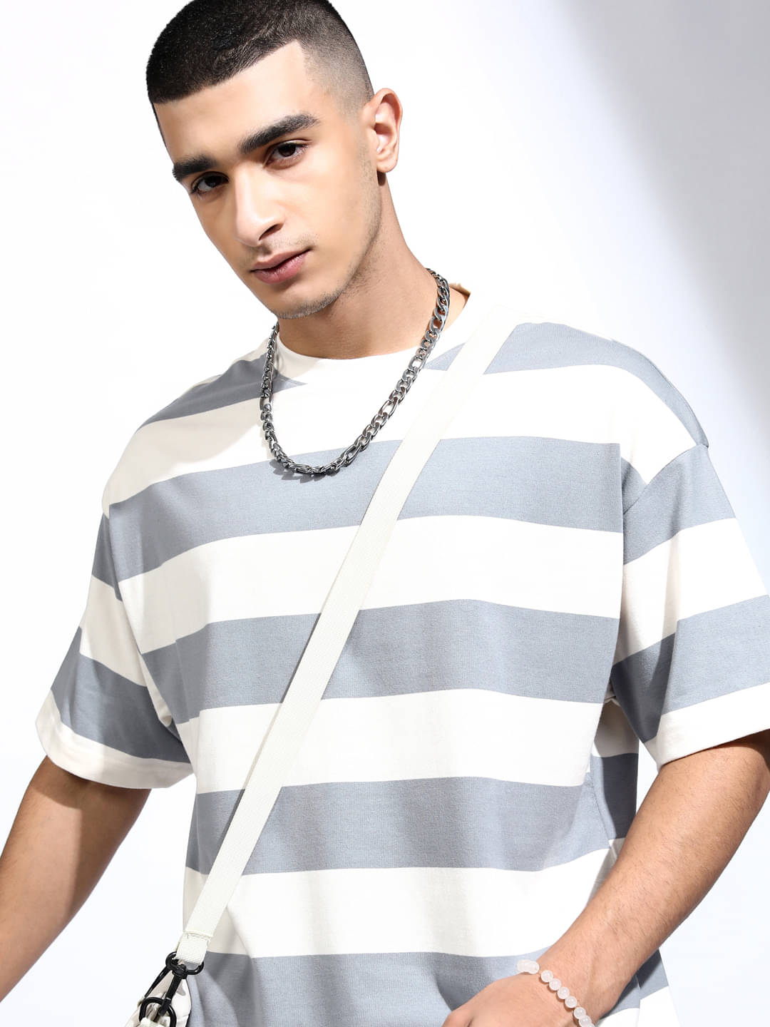     			Highlander Men Polyester Oversized Fit Striped T-Shirt ( Off White )